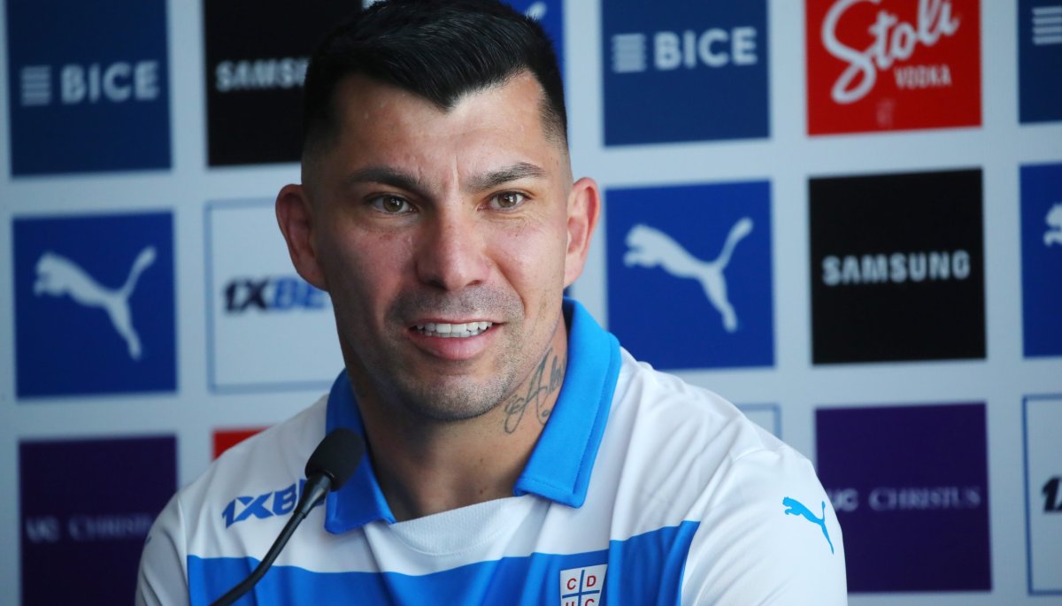 Gary Medel podría volver a debutar con U. Católica en el encuentro contra San Luis de Quillota por la Copa Chile.