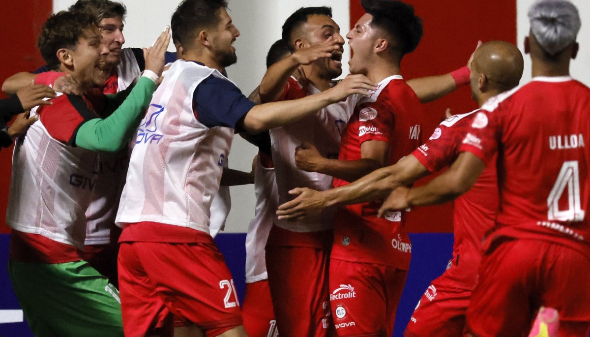 U. La Calera derrota a Everton y consigue su segundo triunfo consecutivo en la Copa Chile.