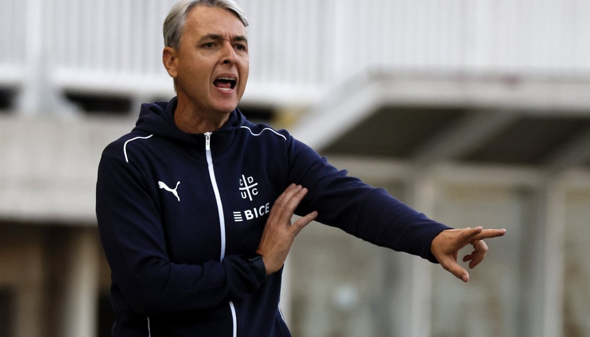 «Conducta inapropiada»: El árbitro detalló en su informe la expulsión de Tiago Nunes durante el encuentro de la UC contra San Luis de Quillota.