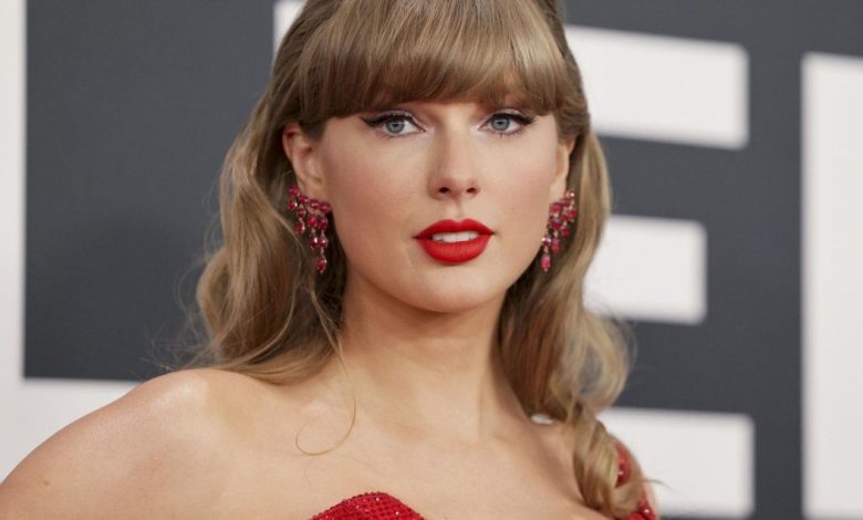 Trump afirma que sus seguidores abuchearon a Taylor Swift durante el Super Bowl.