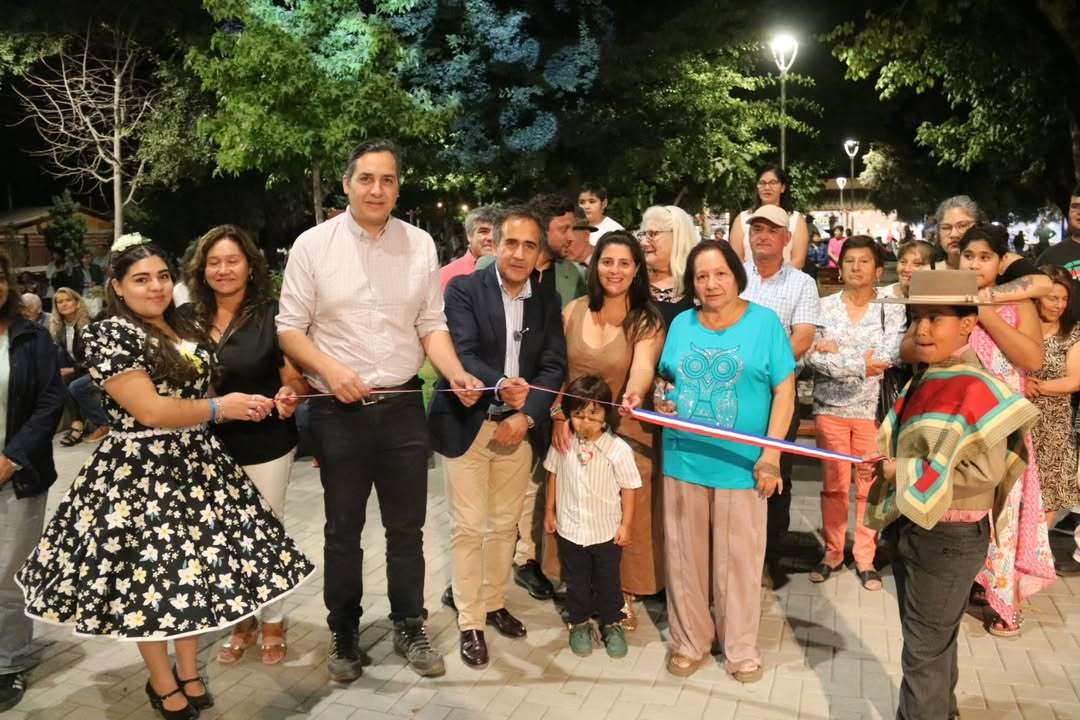 Inauguran Proyecto de Mejoramiento en Plaza Copequén.