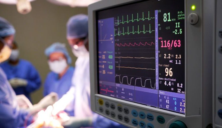 El Fisco desembolsó más de 3 mil millones en compensaciones por errores médicos en 2024.