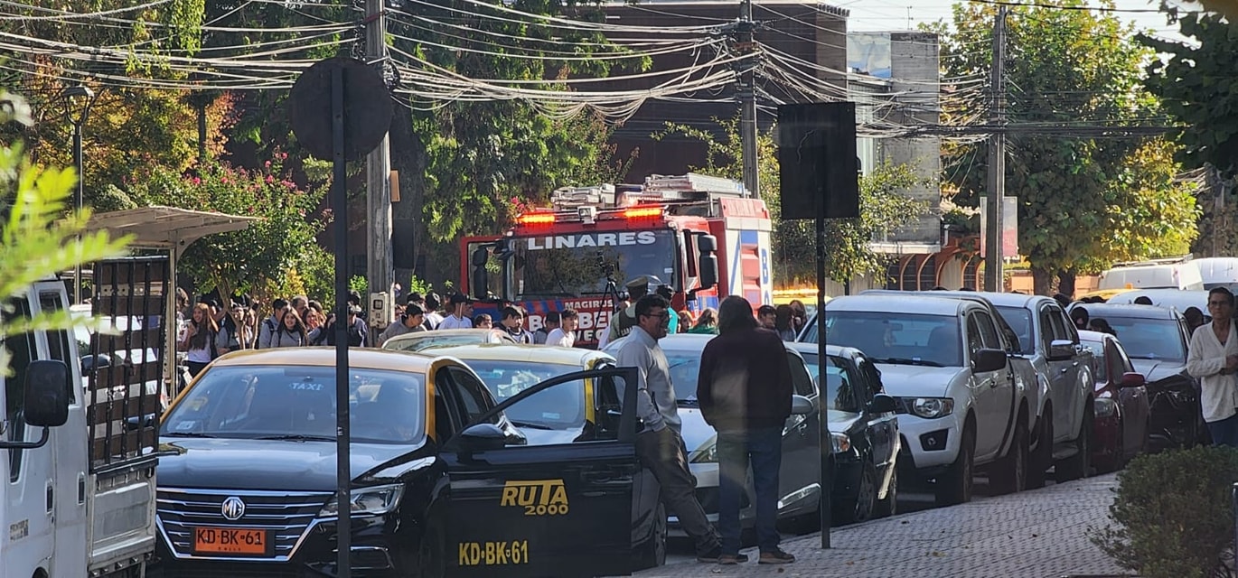 Linares: Alerta por escape de amoníaco.