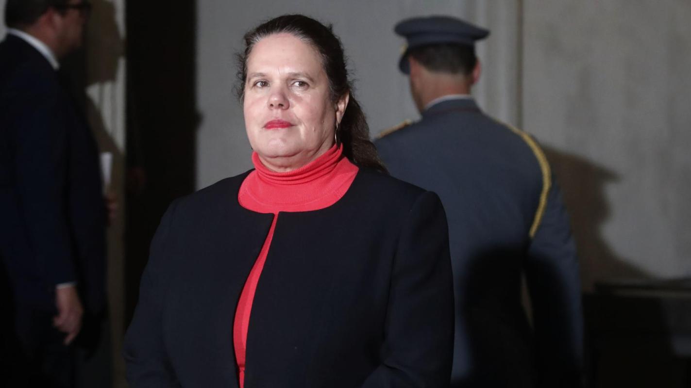 Maya Fernández deja su cargo en el Ministerio de Defensa.