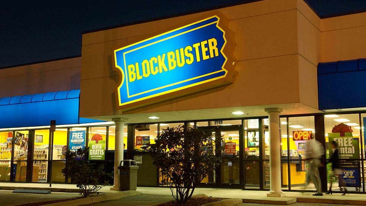 La nostalgia por Blockbuster: así evolucionaron sus tiendas en Chile.