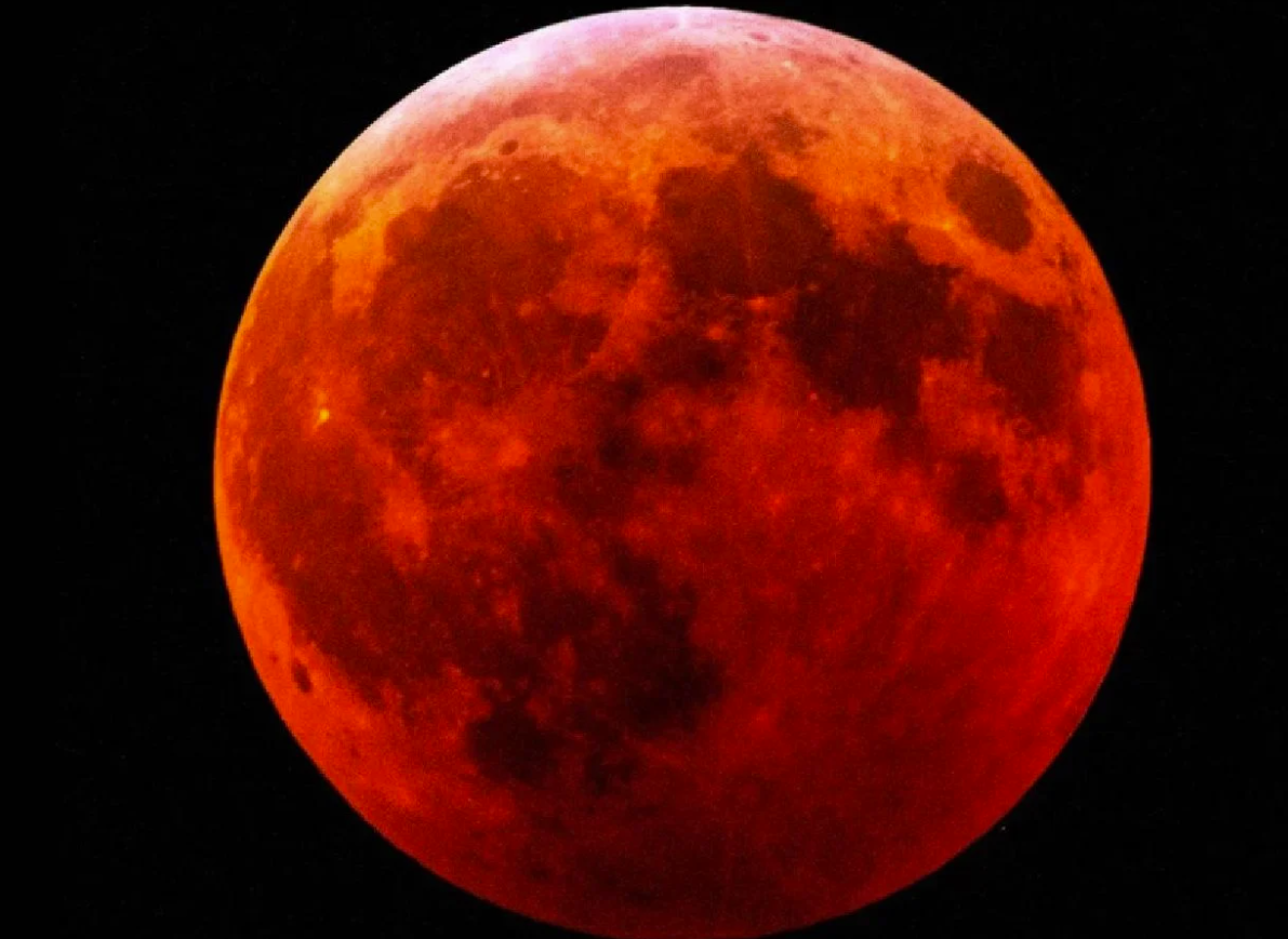 Luna de Sangre: Eclipse Lunar previsto en Chile para 2025.