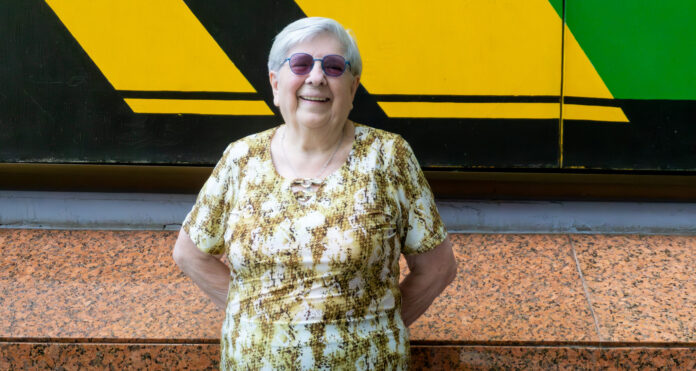 Conoce a una atleta de 95 años que sigue practicando deporte.