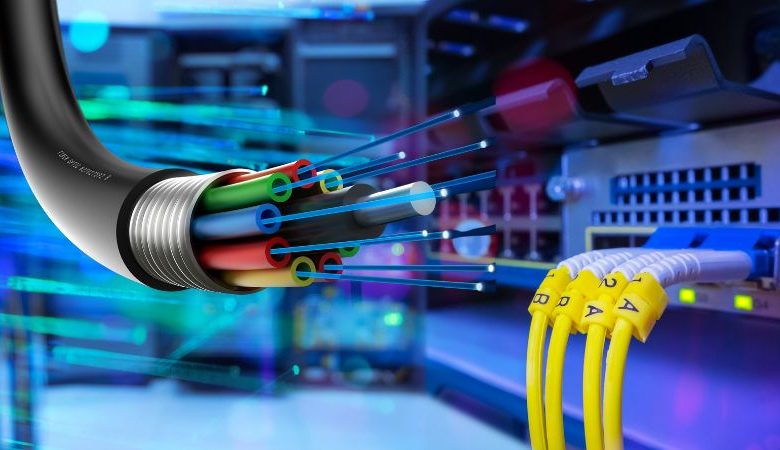 Gran corte de telefonía e internet impacta a Aysén y Magallanes debido a un posible acto vandálico.