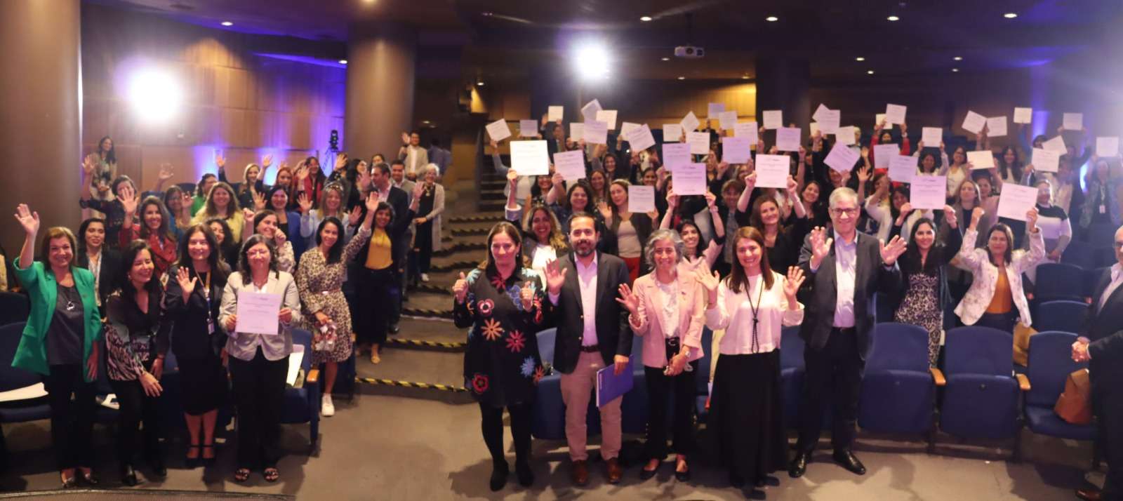 La sexta generación del programa +Mujeres concluye su formación en liderazgo.
