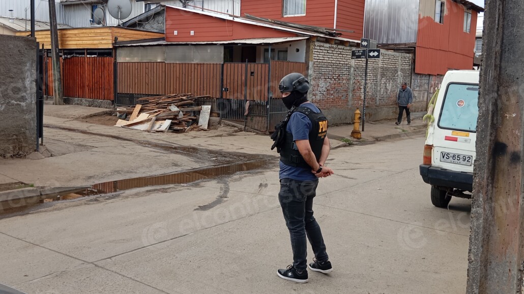 Extensa operación policial en el sur de Los Ángeles.