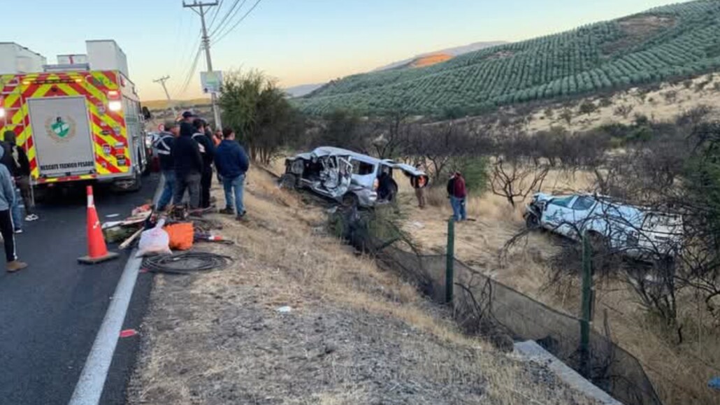 Una colisión violenta en la comuna de Talca provoca un muerto y varios heridos.