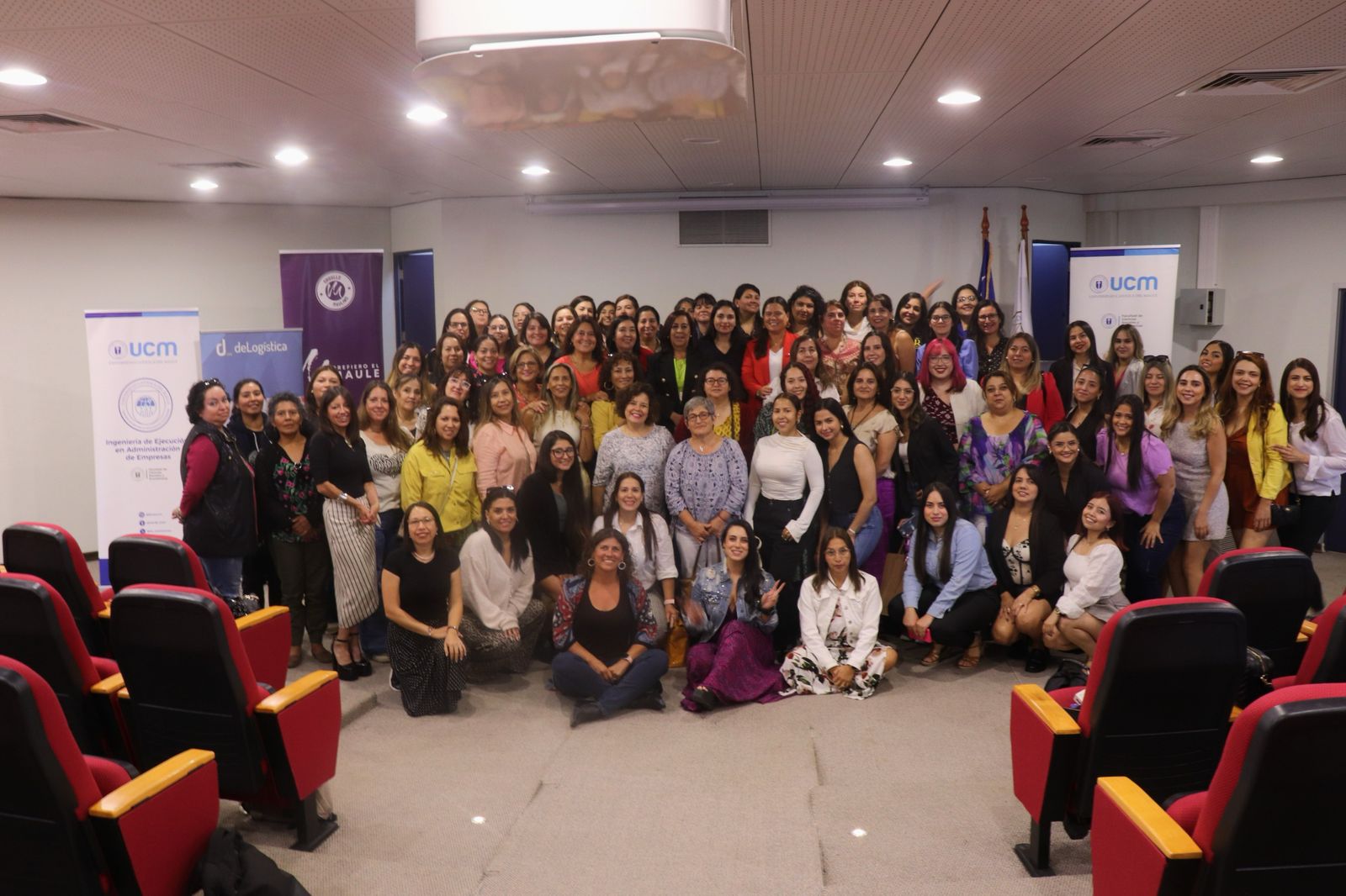 Seminario sobre inclusión laboral para mujeres
