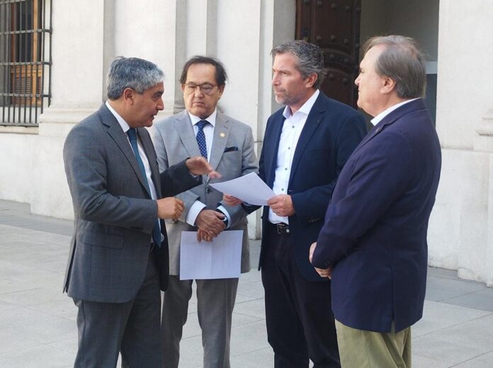 Diputados de la UDI solicitan al Gobierno que modifique la Ley de Responsabilidad Penal Adolescente.