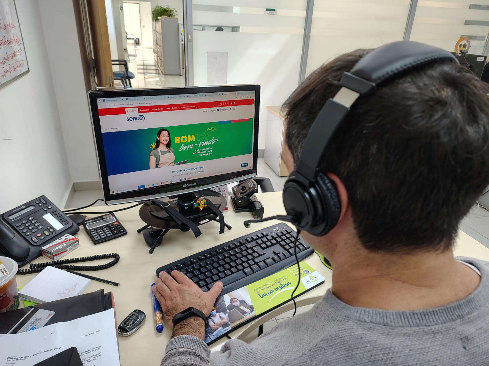 Sence propone cursos en línea gratuitos.