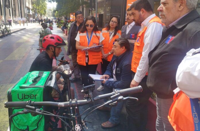 La Dirección del Trabajo comienza un proceso de supervisión a los servicios de entrega a domicilio.