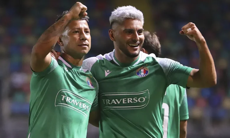 Audax Italiano logra revertir el marcador y triunfa ante Deportes Limache en La Florida.