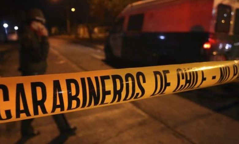 Carabinero herido de bala en Ñuñoa: Liberan a los dos detenidos al no encontrar pruebas de su participación en el incidente.