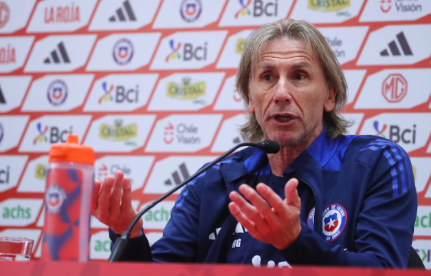 Ricardo Gareca se comunicó con la prensa un día antes del partido contra Ecuador.