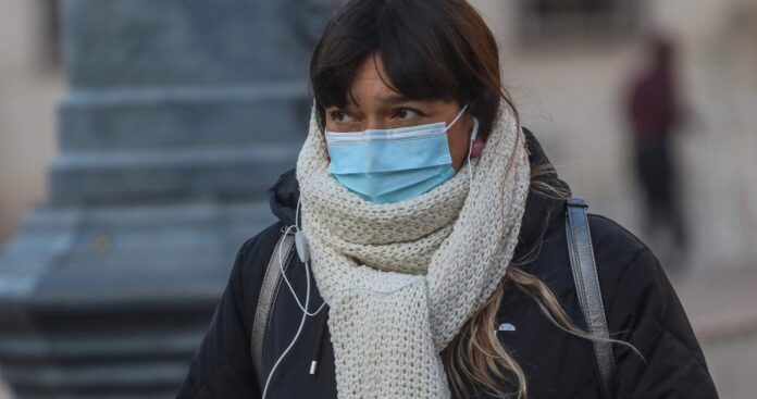 El Ministerio de Salud emitió una alerta sanitaria debido a virus respiratorios.