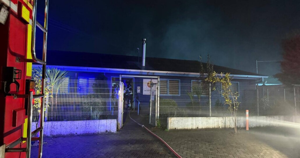 Incendio en un hogar de adultos mayores en Nacimiento provoca evacuación total.