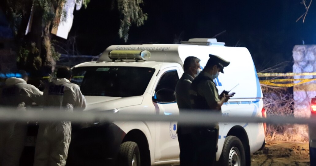 Tribunal condena a tres hombres a prisión efectiva por un violento homicidio en una reconocida villa de Los Ángeles.