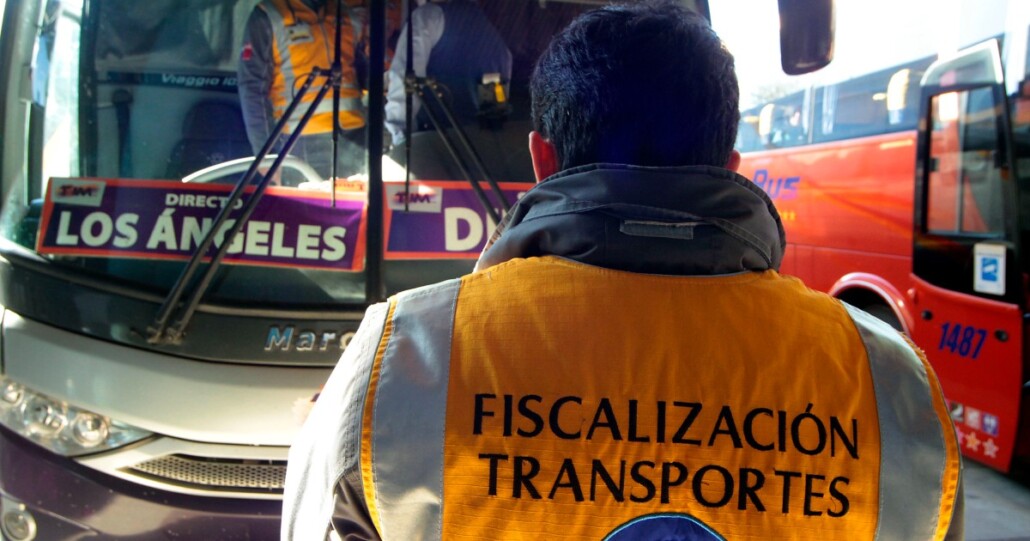 Mayor fiscalización en Los Ángeles y la provincia para mejorar la seguridad en los buses y el uso del cinturón de seguridad.