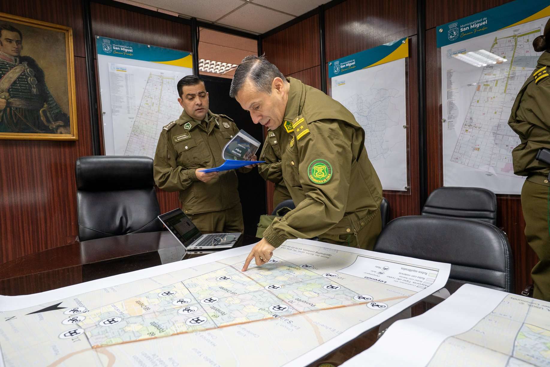 El Ministro Cordero resalta la labor del gobierno local en materia de seguridad.