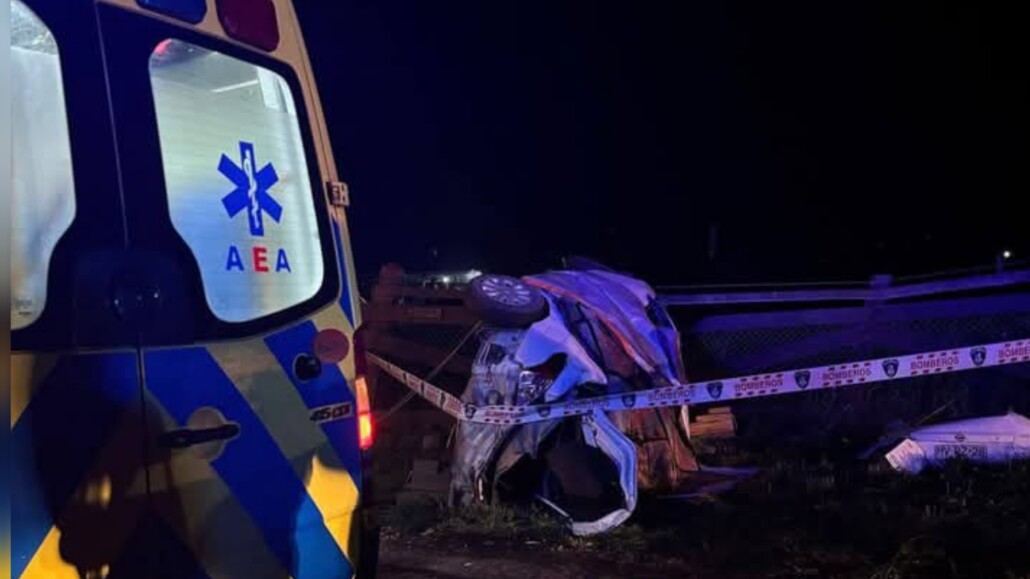 Accidente de alta energía en Santa Bárbara resulta en una persona muerta y dos heridas.