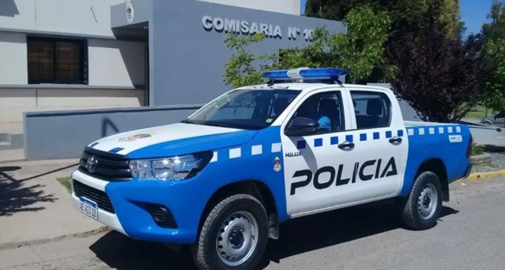 Niño de 6 años disparó accidentalmente un arma, causando la muerte de su hermano mayor en Argentina.