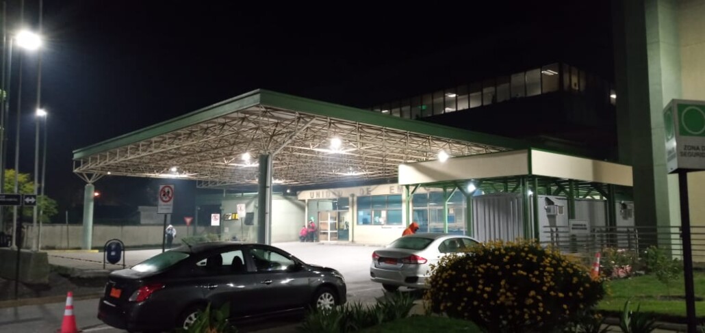 Se investiga el fallecimiento de un individuo que se encontraba en la sala de espera del servicio de Urgencias del Hospital de Los Ángeles.