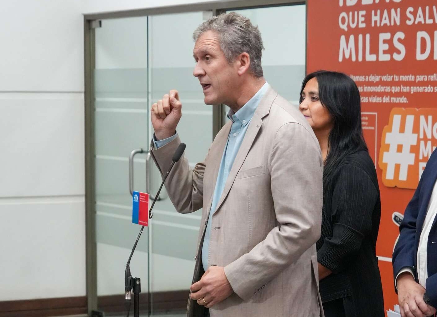 MTT da a conocer un proyecto de ley.