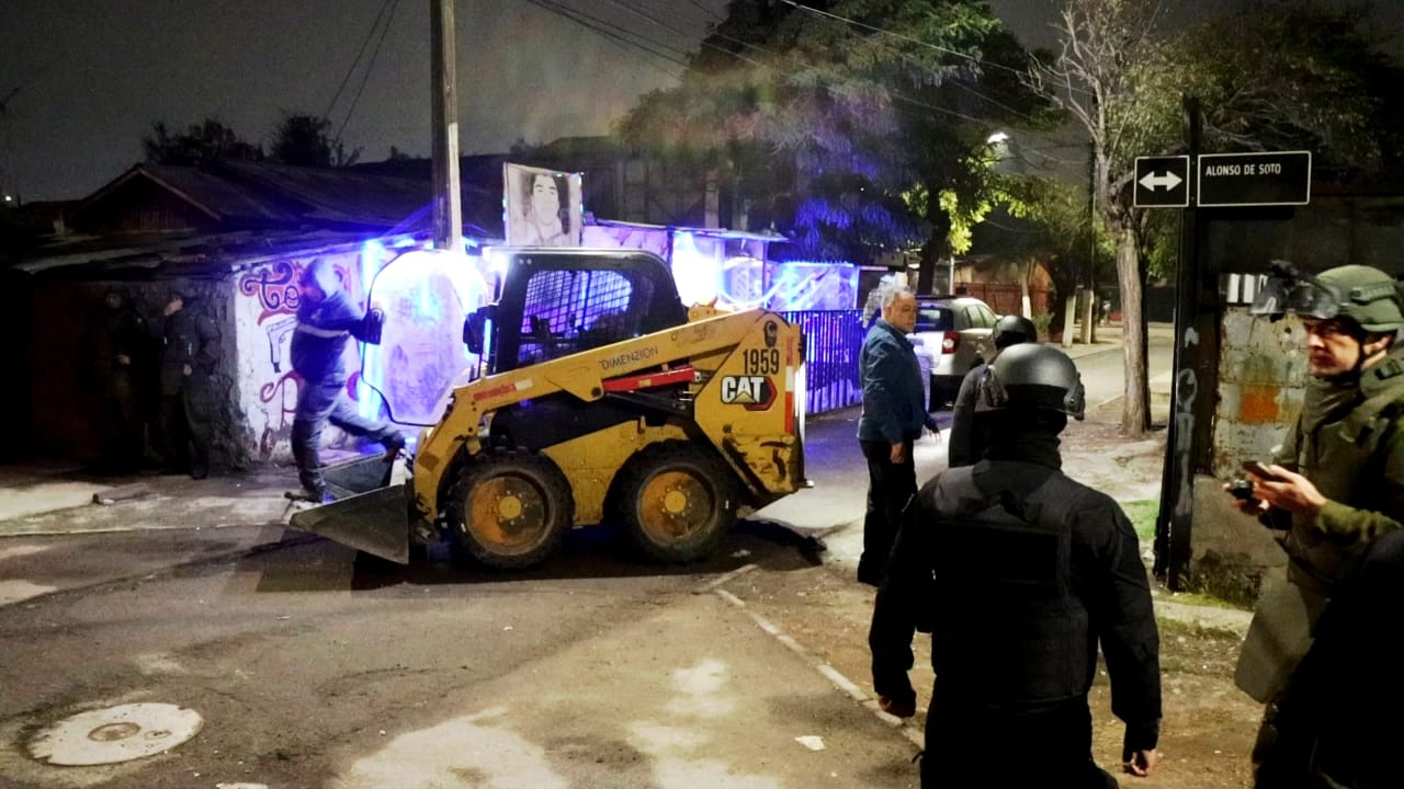 Desmantelaron un «narco mausoleo» en San Bernardo.