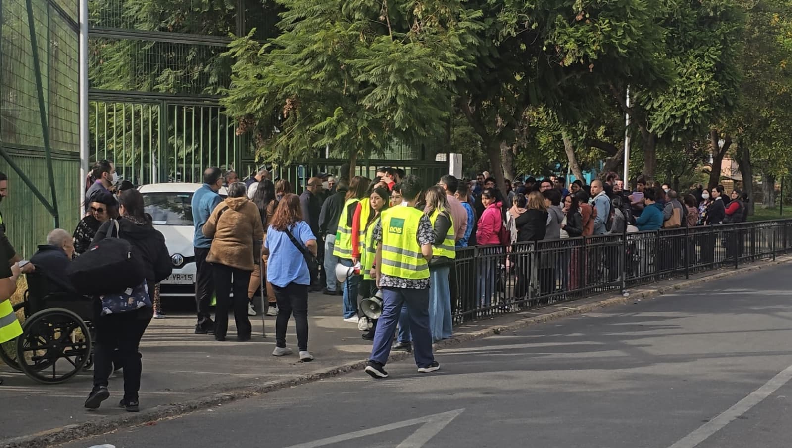 La Dirección de Salud de Santiago lleva a cabo un simulacro de incendio en el Cesfam Arauco y en el Centro Odontológico Parque Almagro.