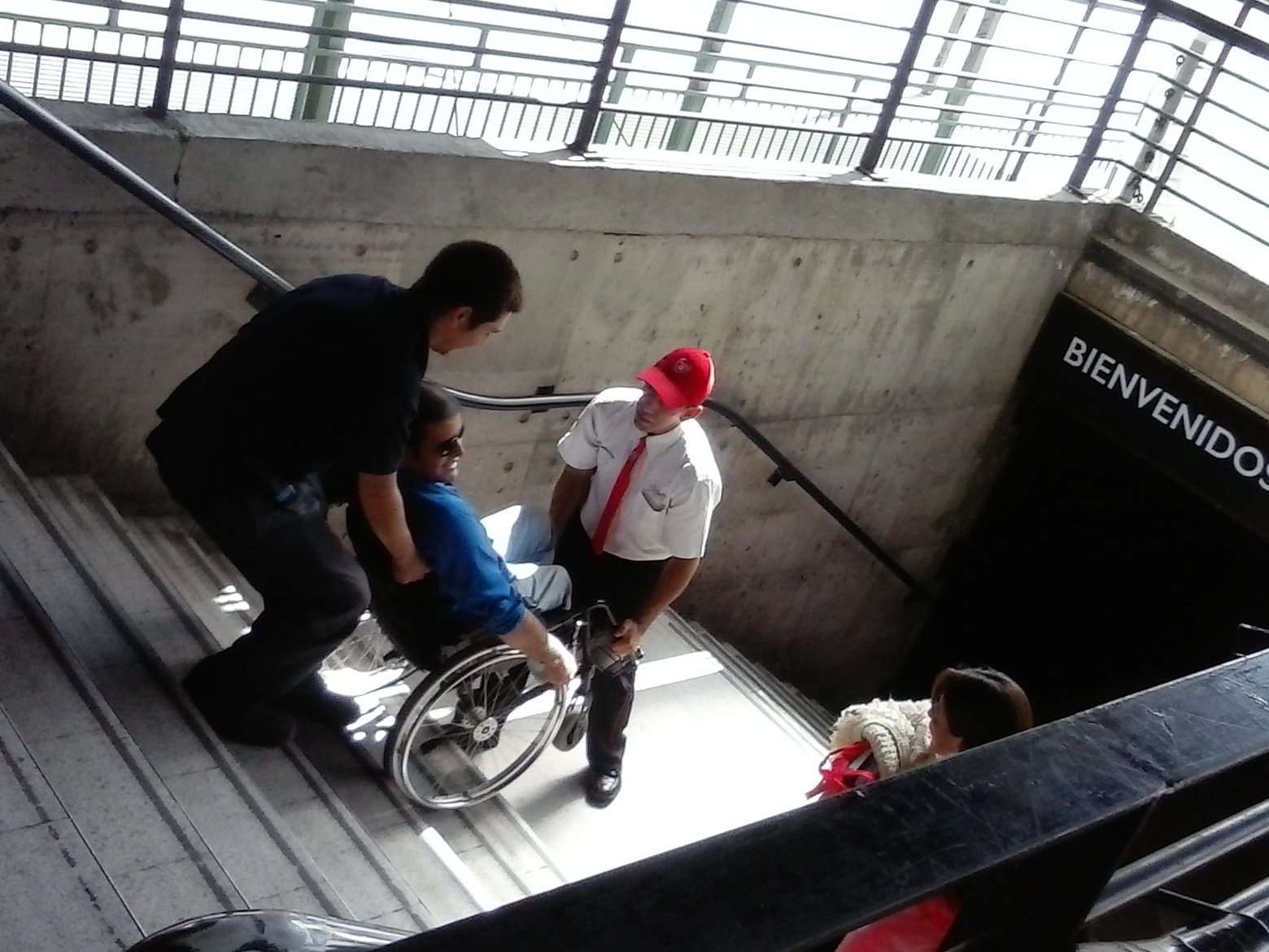 Accesibilidad insuficiente en el Metro de Santiago