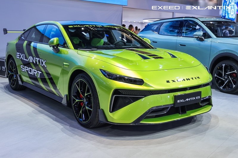 EXEED ES consigue un nuevo récord Guinness y lanza su versión de alto rendimiento.