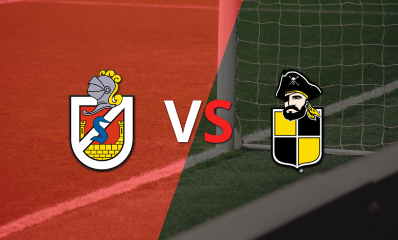 Por una nueva edición del clásico de la región de Coquimbo, D. La Serena se enfrenta a Coquimbo Unido.