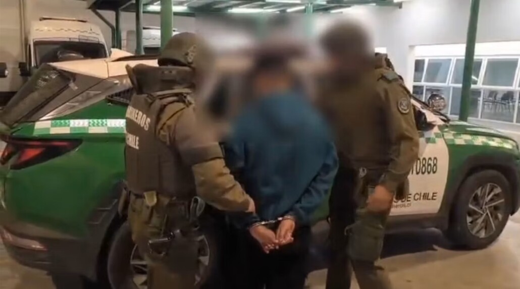 Adulto mayor fallece tras ser apuñalado en múltiples ocasiones en Antofagasta; atacante ha sido arrestado.