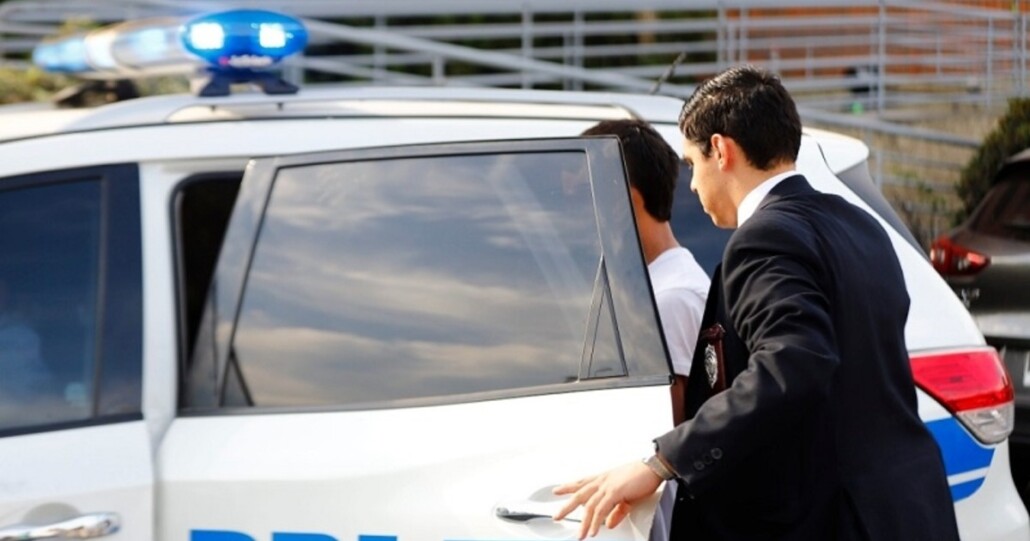 Allanamiento en los Saltos del Laja provoca detenciones: Se confiscan vehículos y drogas.