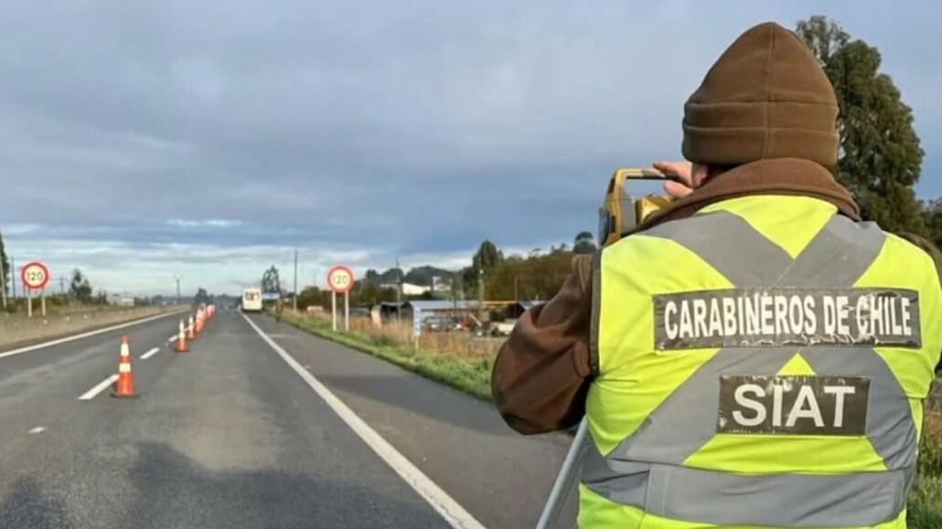 Adulto mayor fallece tras ser embestido por una ambulancia en la Ruta 5 Sur.