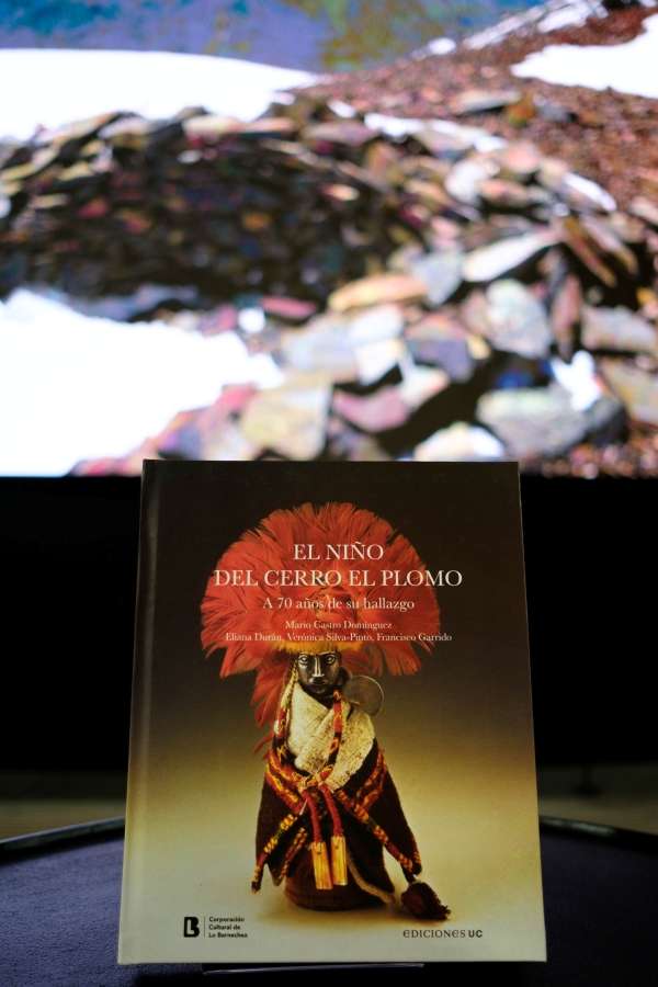 Nuevo libro revela hallazgos sobre el Niño del cerro El Plomo.