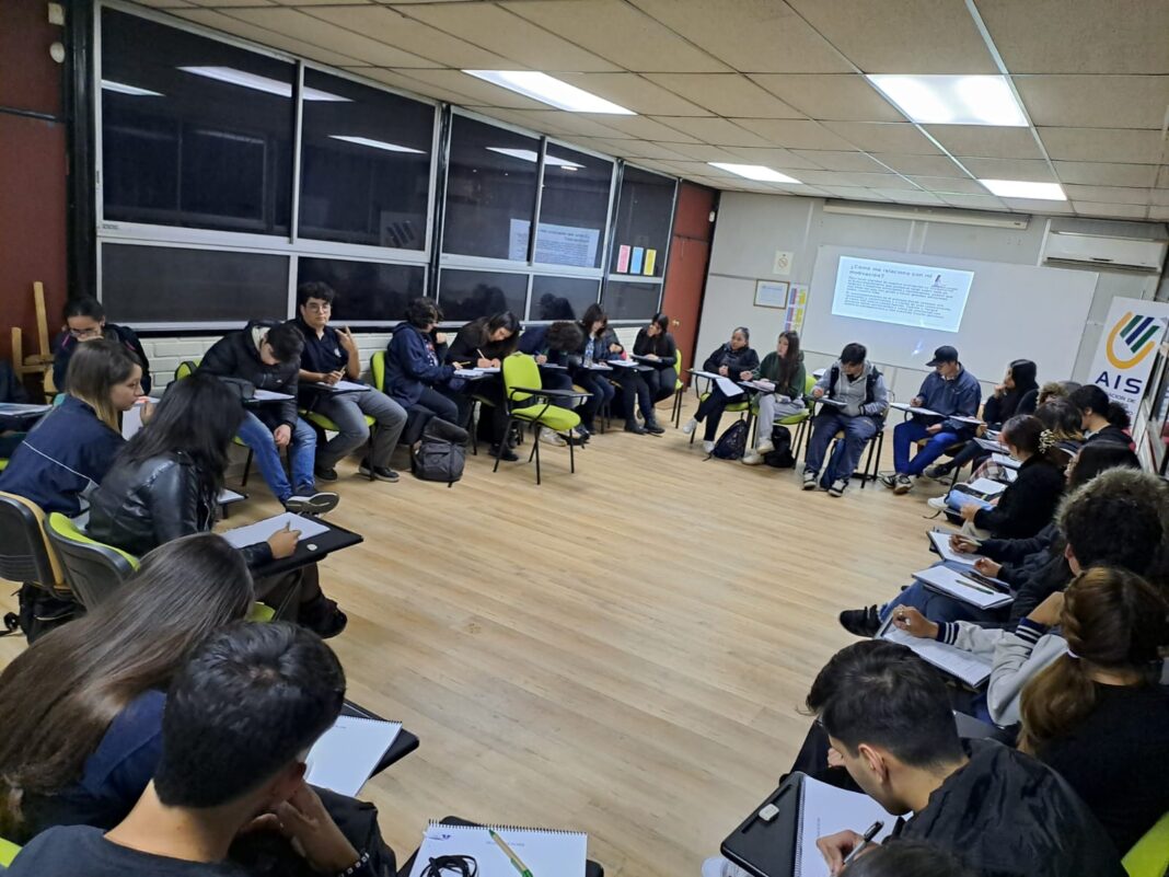 El preuniversitario gratuito de Molymet destaca a nivel nacional por su compromiso con la igualdad social.