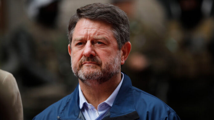 Claudio Orrego niega haber recibido financiamiento ilegal de ProCultura para su campaña.