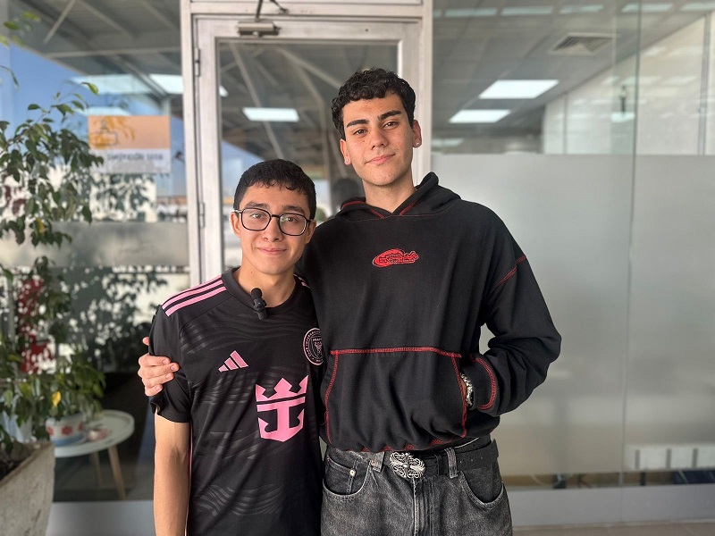 Estudiantes de Isla de Maipo y Lo Espejo viajarán a China para representar a Chile en la final mundial de la Huawei ICT Competition.