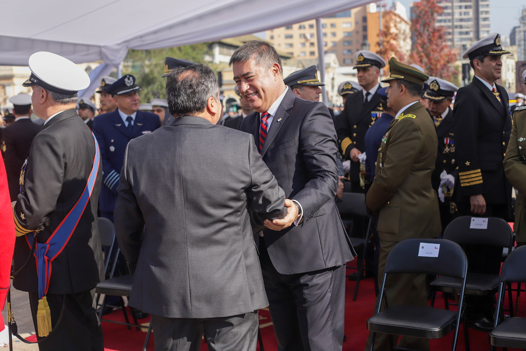 Se celebra el Día de las Glorias Navales en la Plaza Capitán Prat.