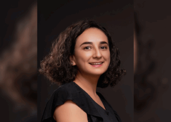 Autonomía genuina: El reto de honrar a nuestros mayores.