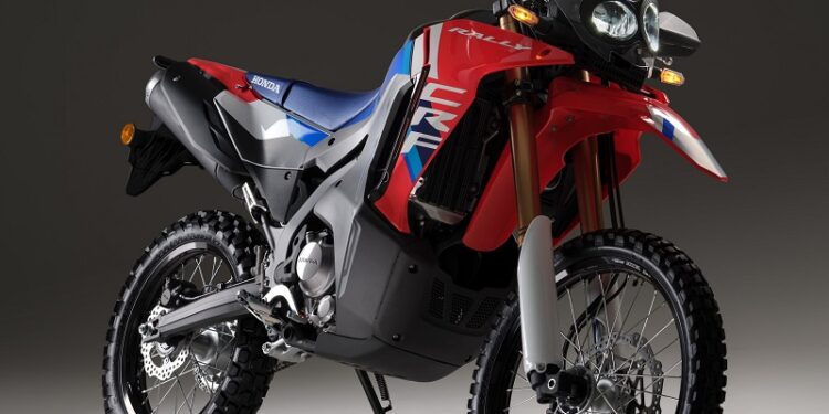 Honda CRF300 Rally 2025: llega con más equipamiento y lista para la aventura.