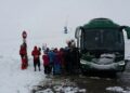 Carabineros rescata a pasajeros atrapados en un bus averiado en la Ruta Internacional Pehuenche, donde enfrentaban temperaturas de -12 °C.