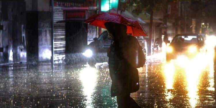 El Maule sin electricidad: 26 mil hogares afectados por el temporal.