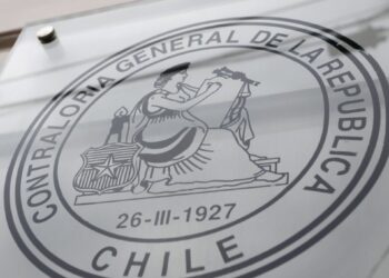 La Contraloría envía oficio a 232 municipios para que expliquen los descuentos a los profesores que se unieron al paro.