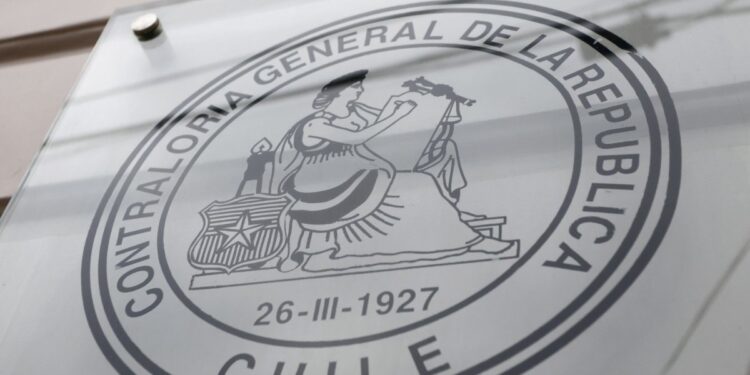 La Contraloría envía oficio a 232 municipios para que expliquen los descuentos a los profesores que se unieron al paro.